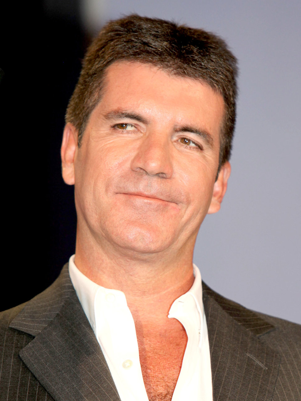 simoncowell Simon Cowell answers last to avoid biases
